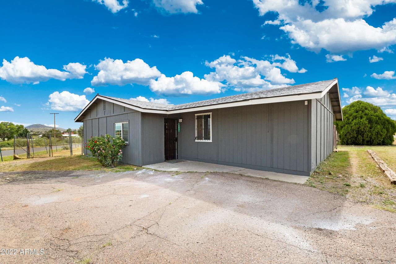 15831 S Chestnut Ln., Cordes Lakes, AZ 86333