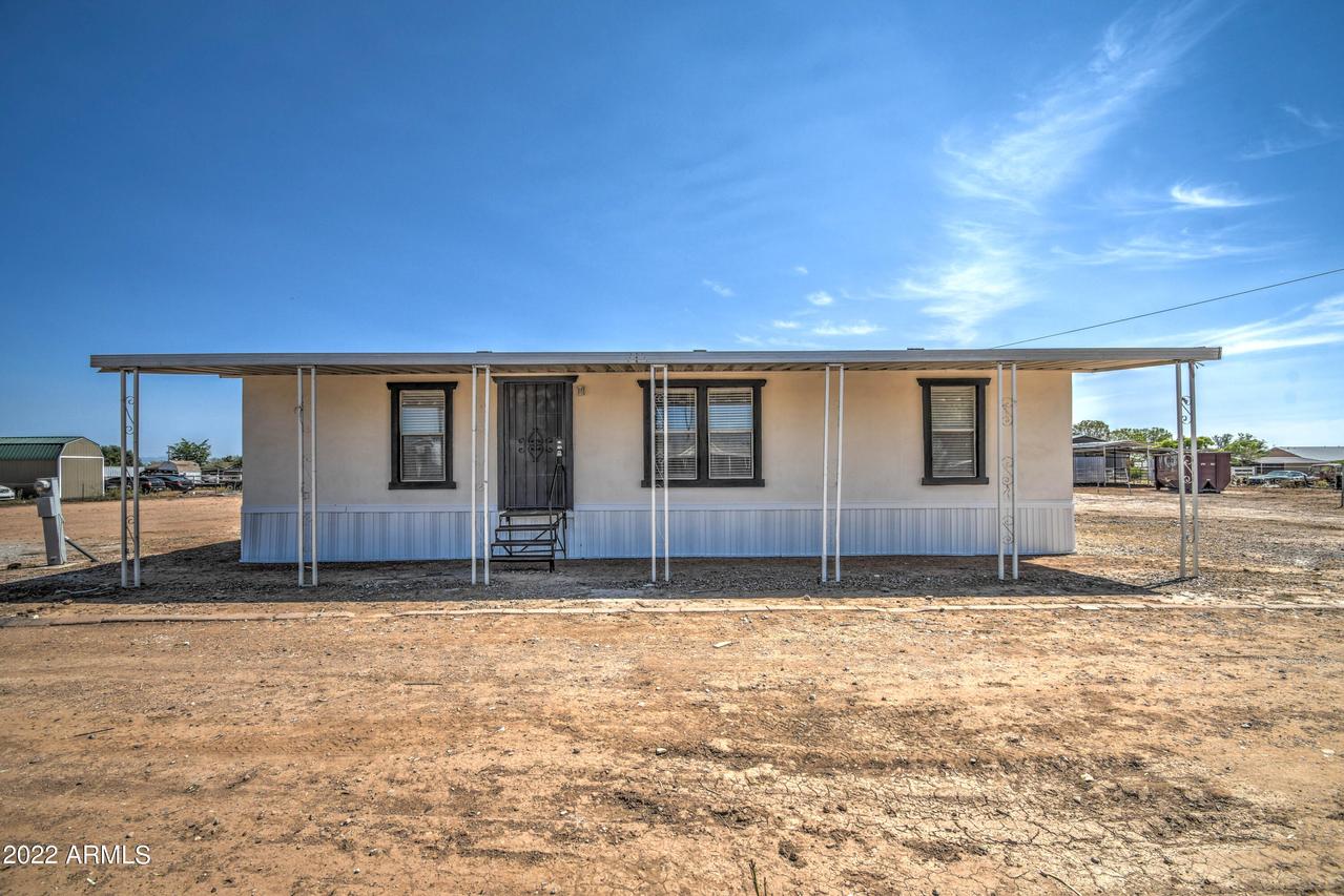 33031 N Karen Ln., San Tan Valley, AZ 85143