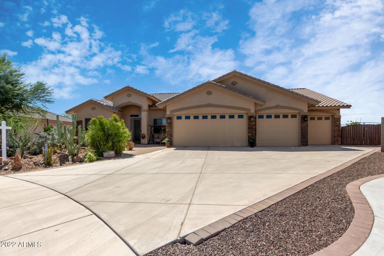 11301 E Posada Ave., Mesa, AZ 85212