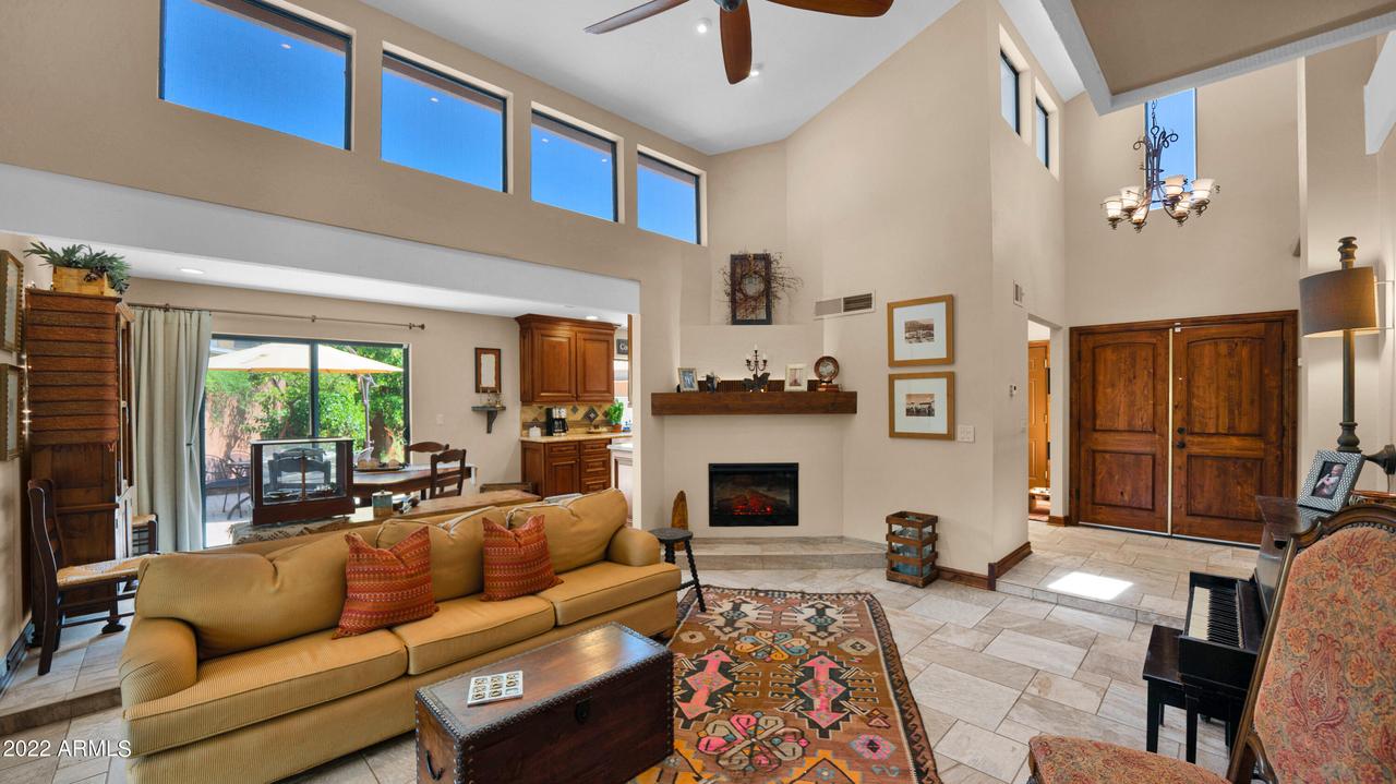 742 E Becker Ln., Phoenix, AZ 85020