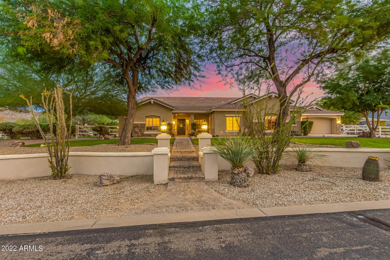 10081 W Prospector Dr., Queen Creek, AZ 85242