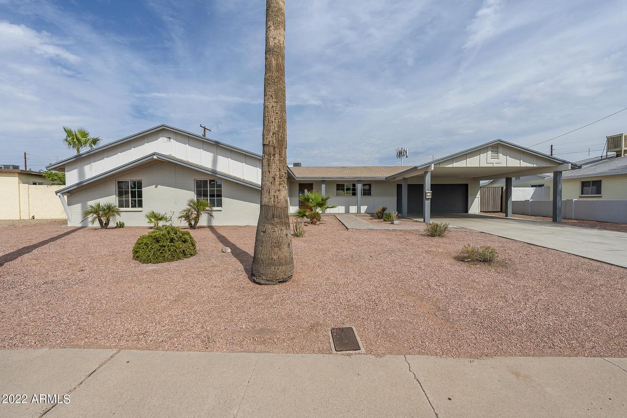 5017 N 64th Ave., Glendale, AZ 85301