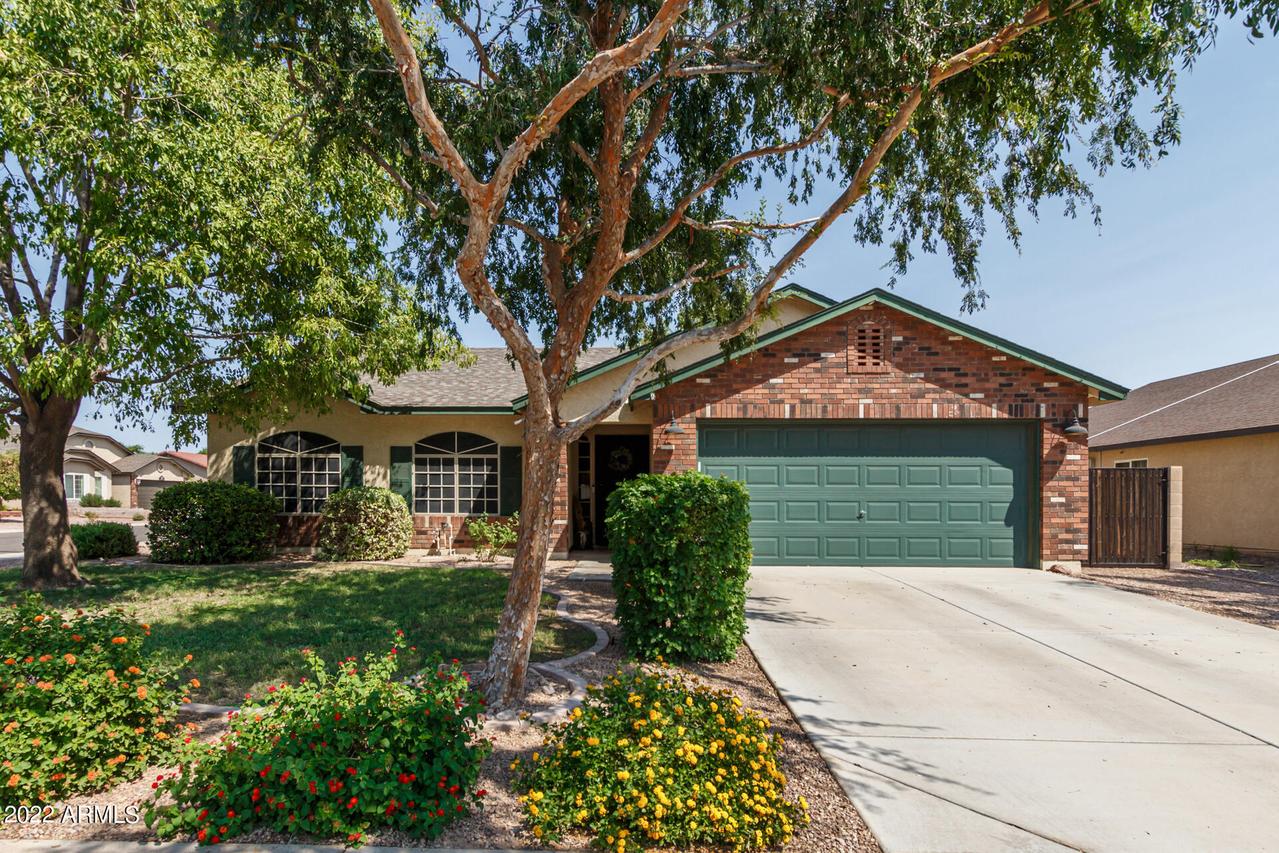 40427 N Orkney Way, San Tan Valley, AZ 85140