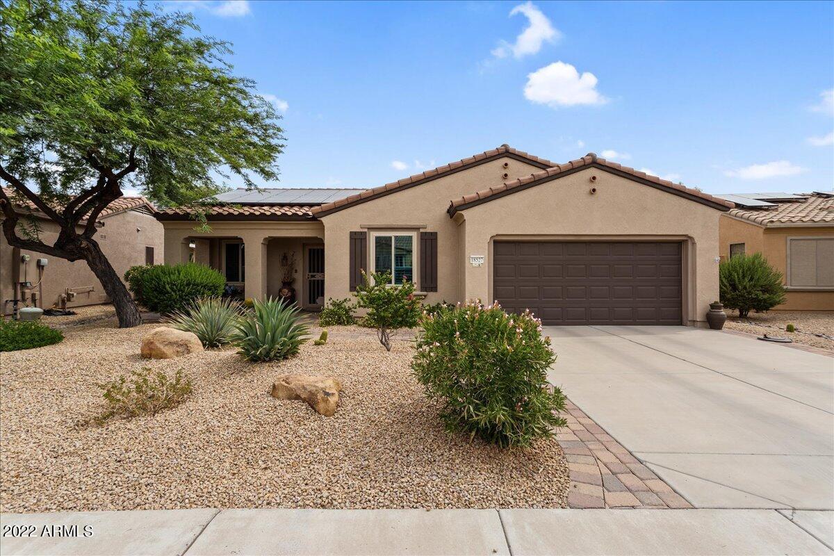 18527 N Red Mountain Way, Surprise, AZ 85374