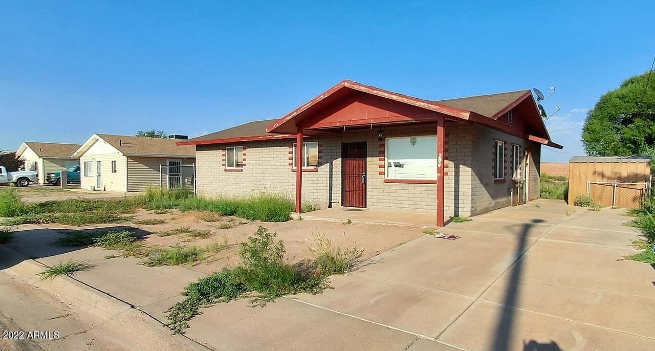 204 N 7th St., Holbrook, AZ 86025