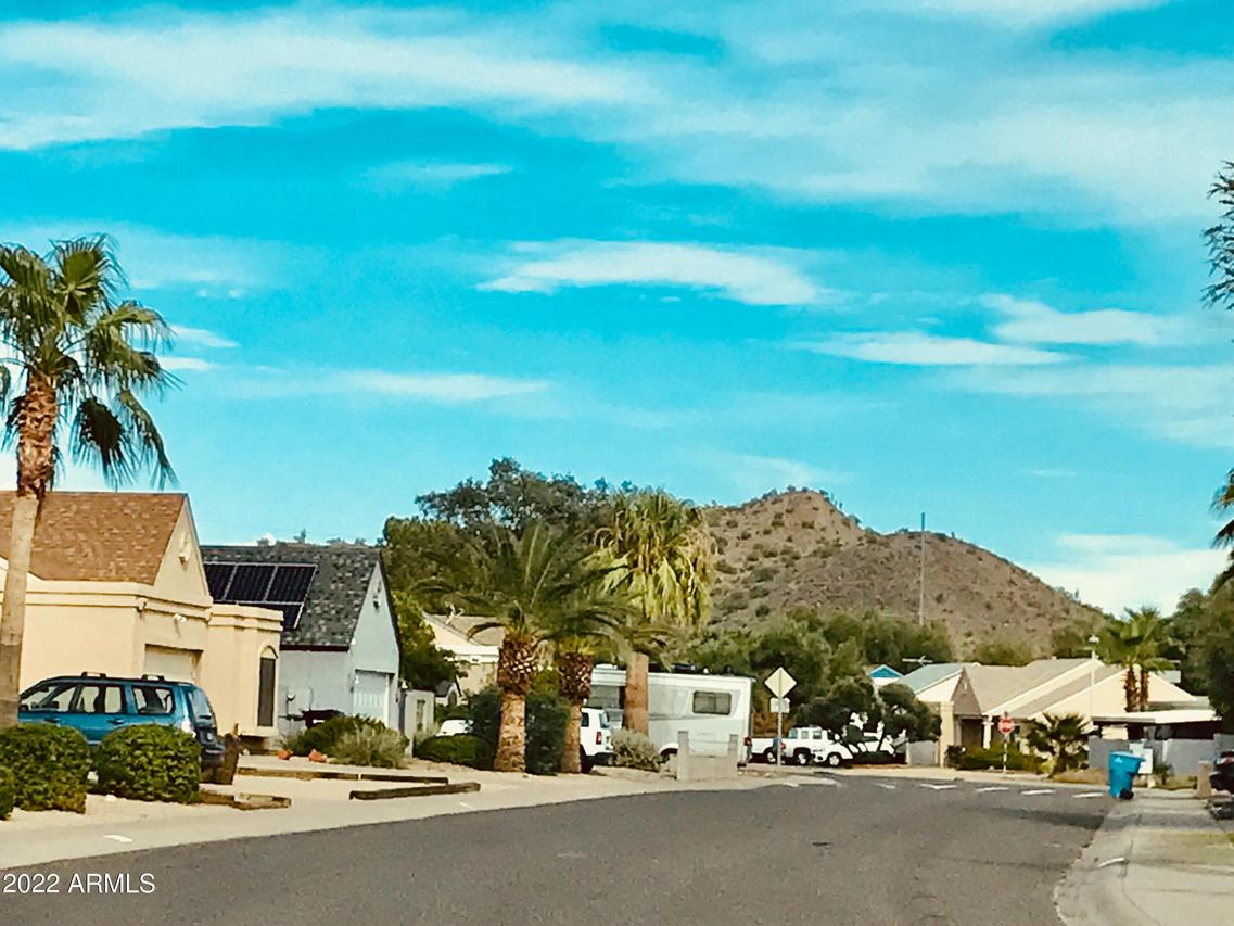 741 E Piute Ave., Phoenix, AZ 85024