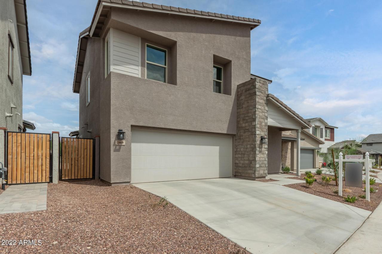 2169 N 209th Dr., Buckeye, AZ 85396