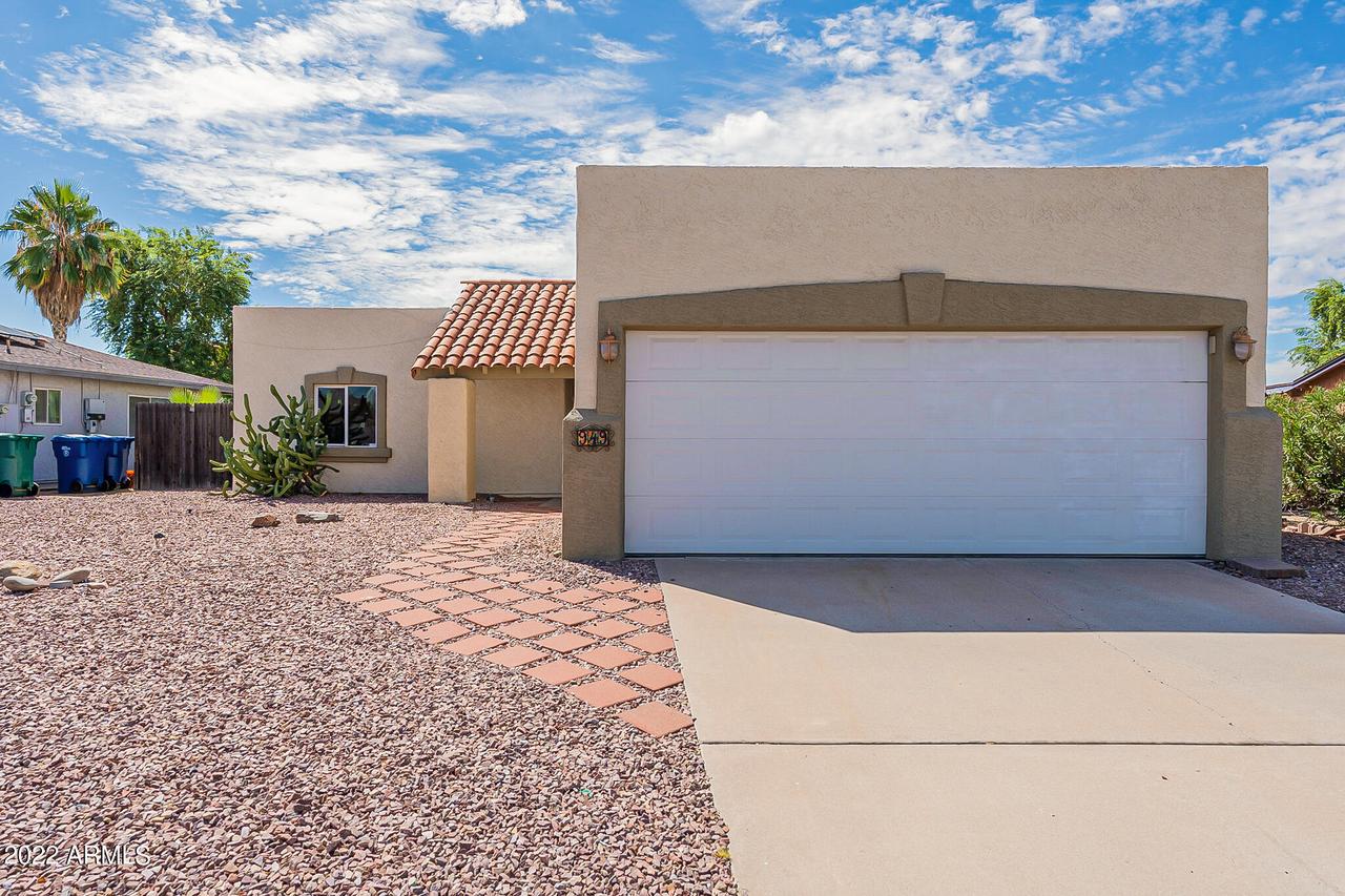 949 W Frito Ave., Mesa, AZ 85210