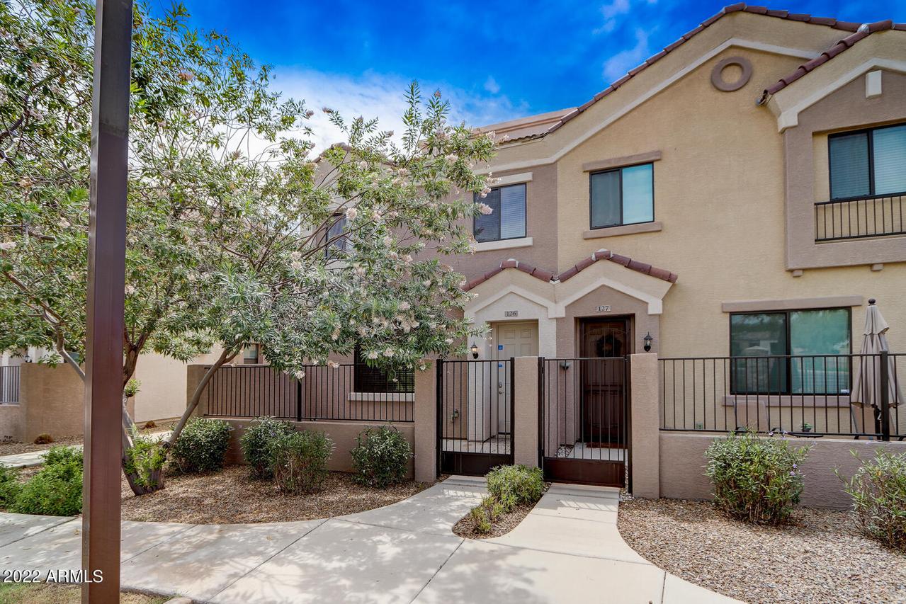 125 N Sunvalley Blvd. #126, Mesa, AZ 85207