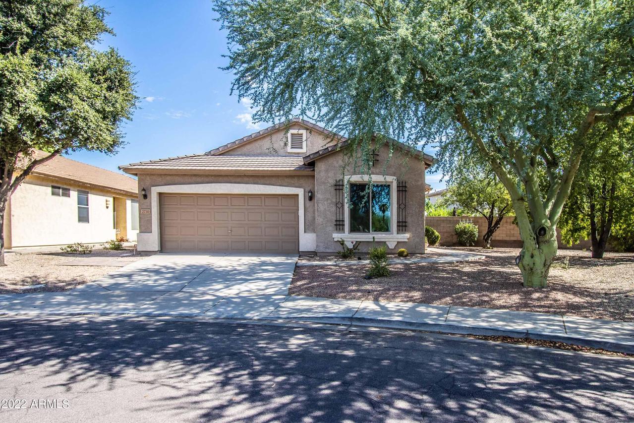 2730 E Hulet Dr., Chandler, AZ 85225