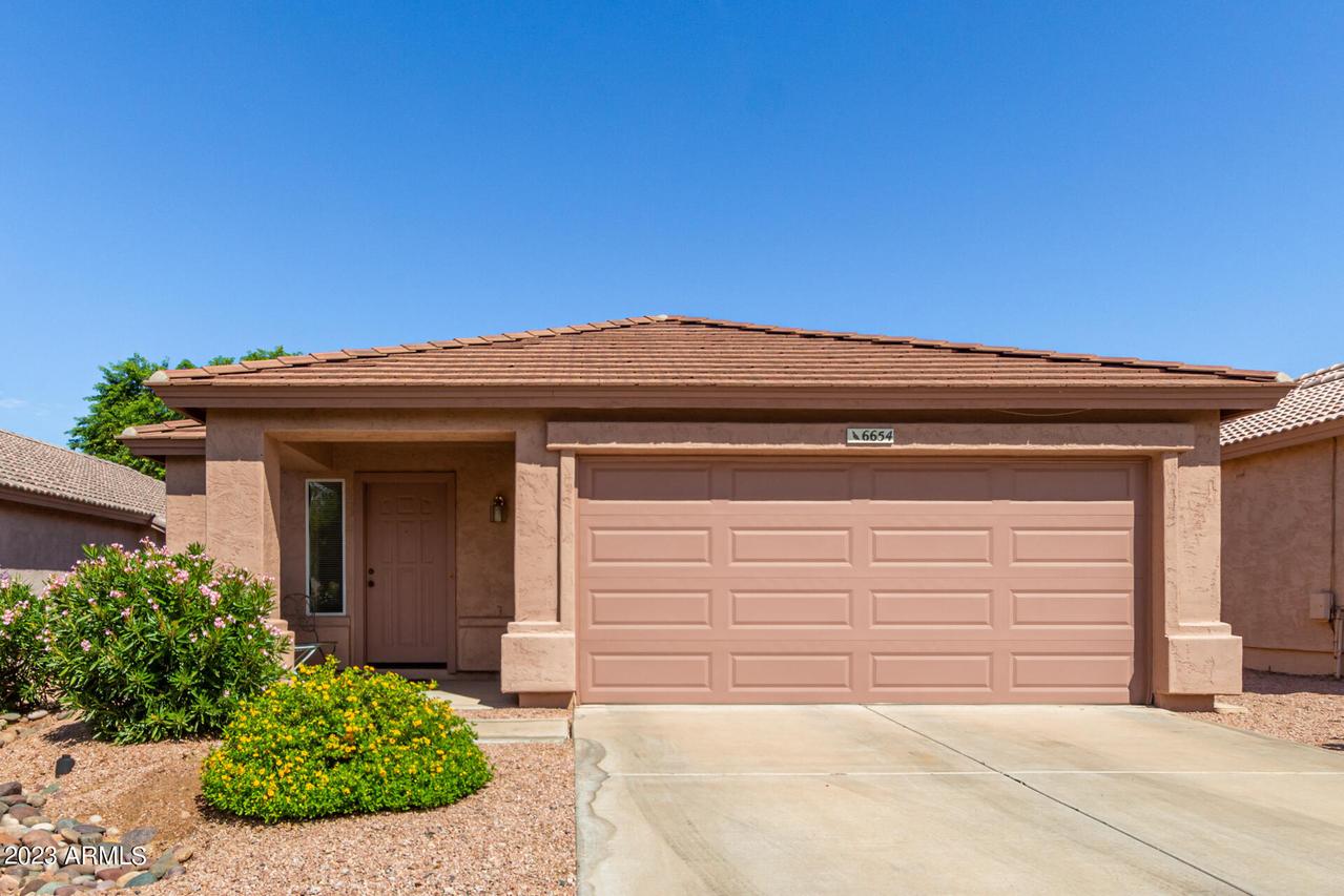 6654 E Barstow St., Mesa, AZ 85205