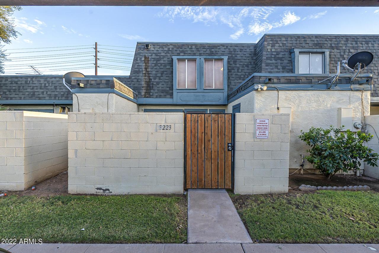 3223 W Loma Ln., Phoenix, AZ 85051