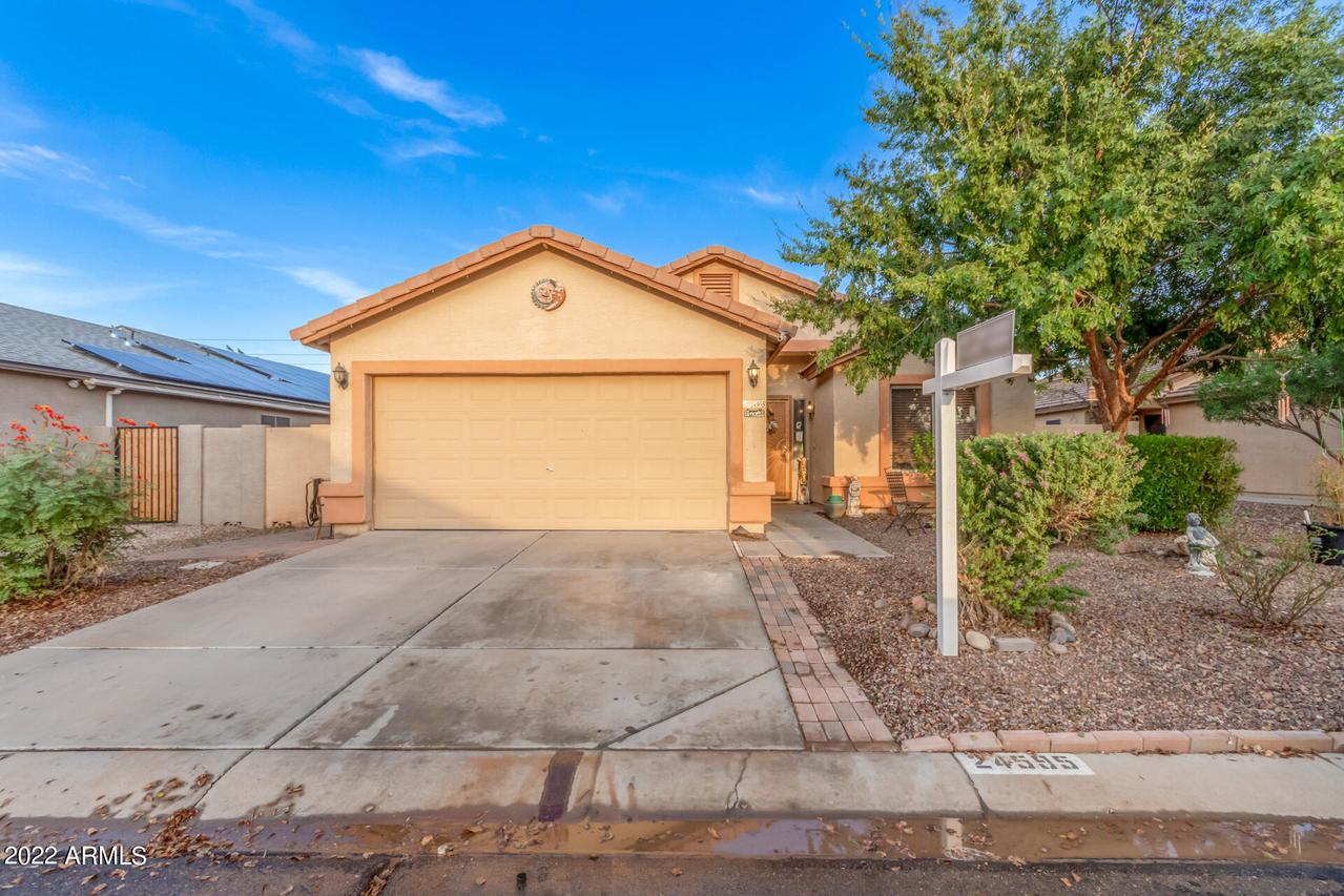 24595 N Lost Dutchman Way, Florence, AZ 85232