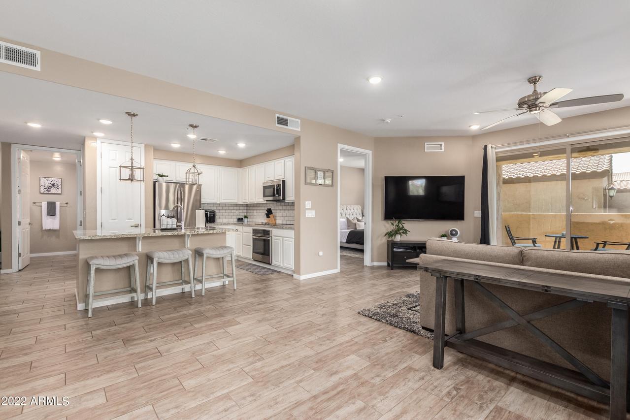 250 W Queen Creek Rd. #116, Chandler, AZ 85248