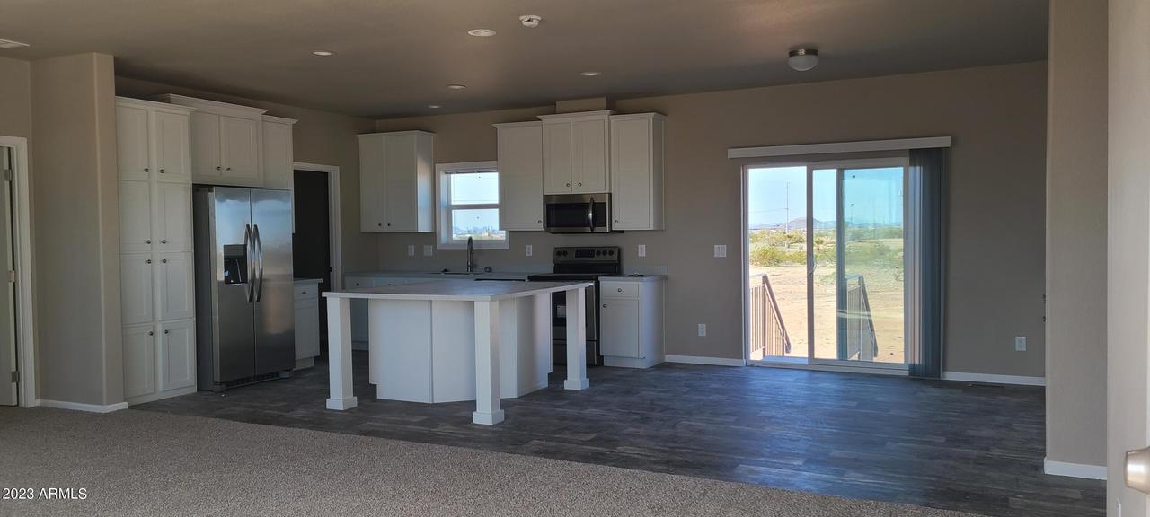 9136 S 341st Ave., Arlington, AZ 85322