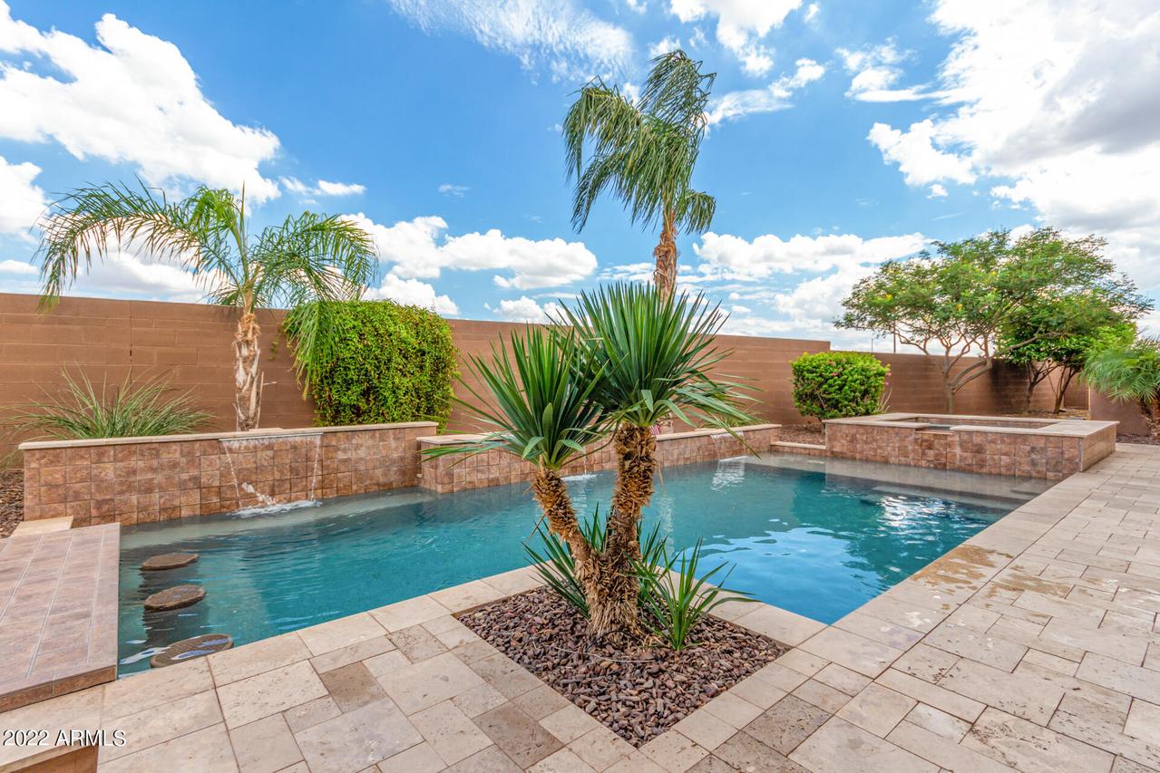 24301 N 97th Dr., Peoria, AZ 85383