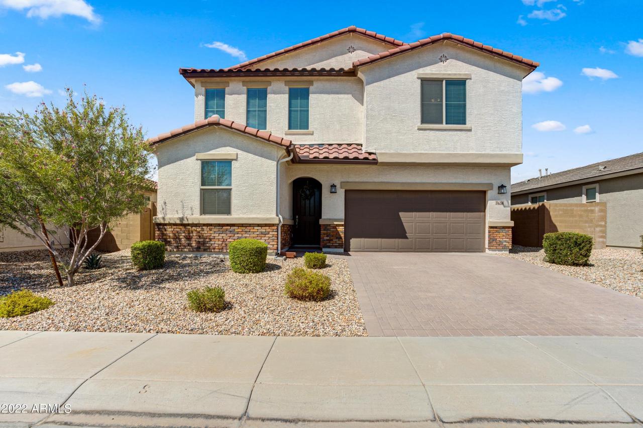7638 W Riverside Ave., Phoenix, AZ 85043