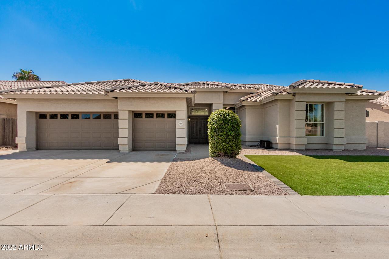 6327 W Louise Dr., Glendale, AZ 85310