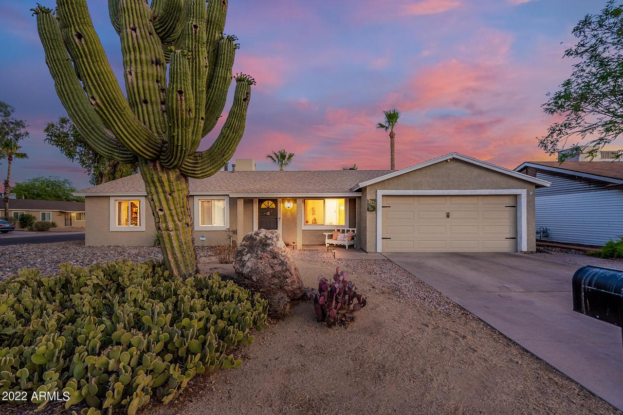 3829 E Evans Dr., Phoenix, AZ 85032