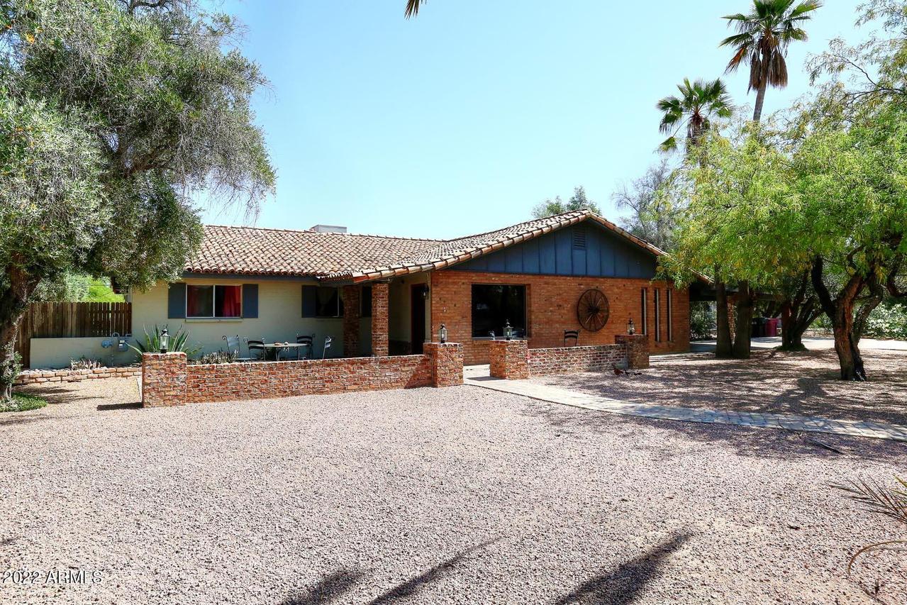 7122 E Kalil Dr., Scottsdale, AZ 85254