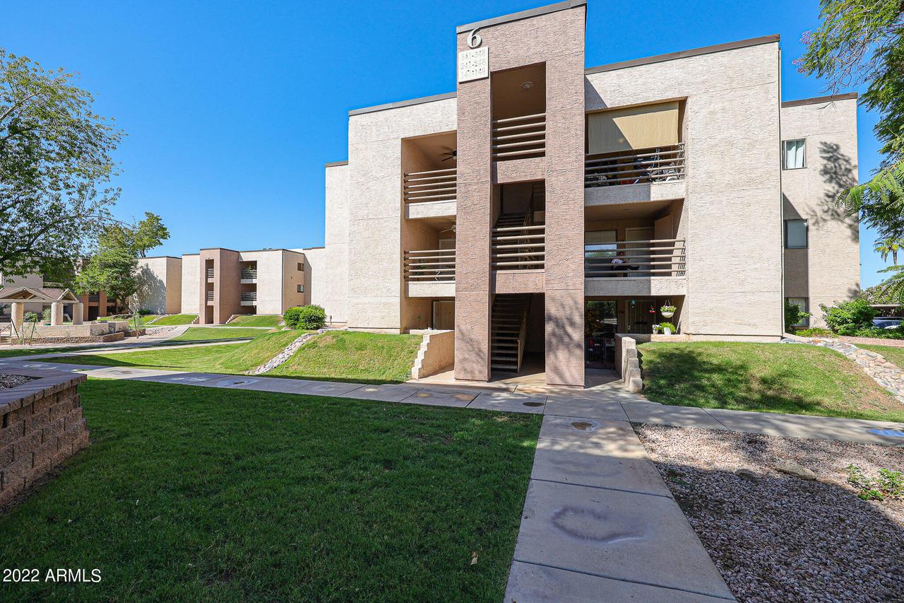 1340 N Recker Rd. #141, Mesa, AZ 85205