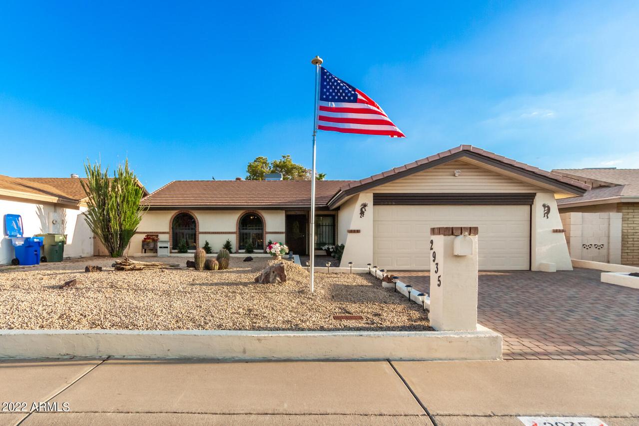 2935 W Villa Maria Dr., Phoenix, AZ 85053