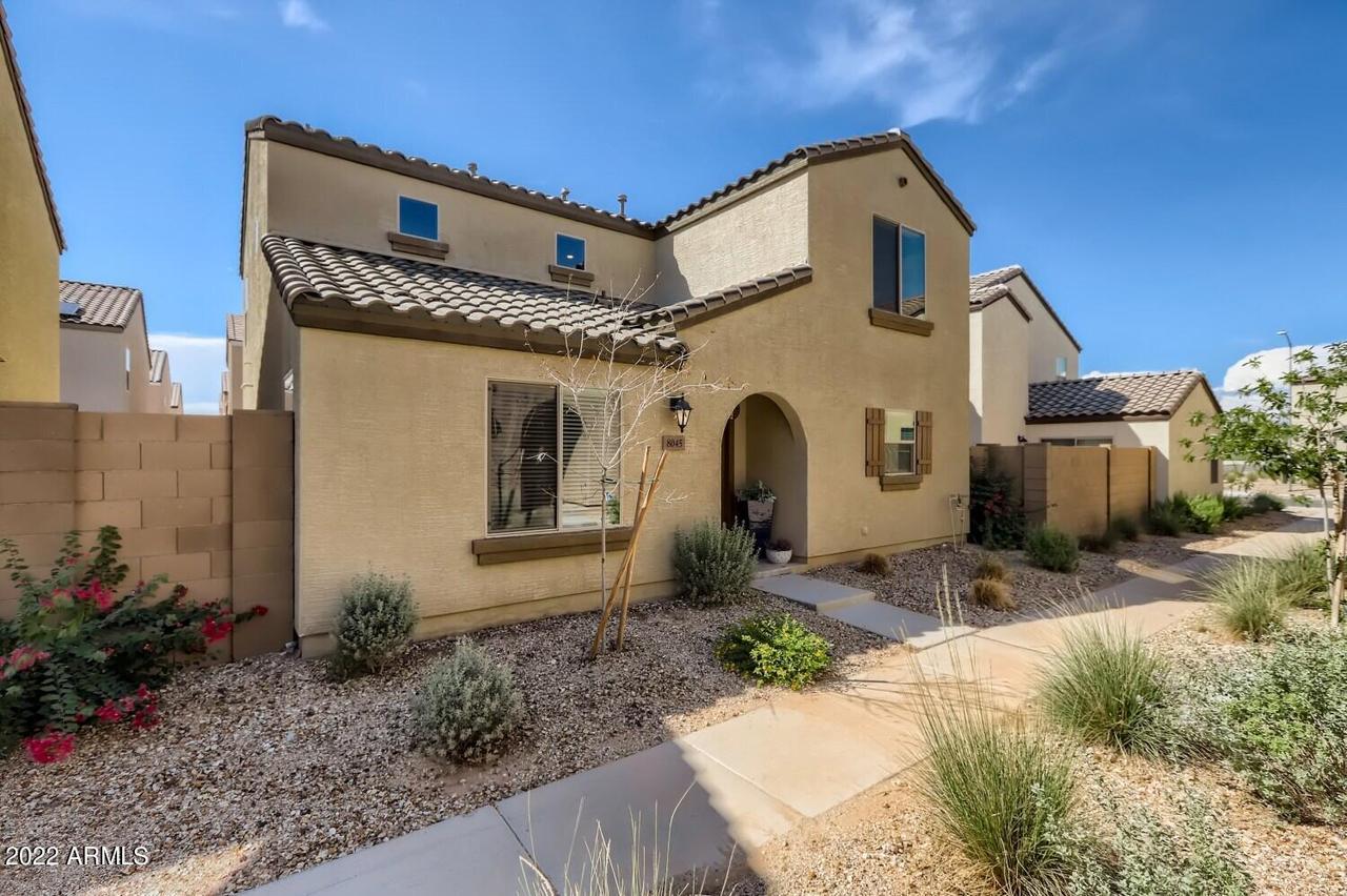 8045 W Agora Ln., Phoenix, AZ 85043