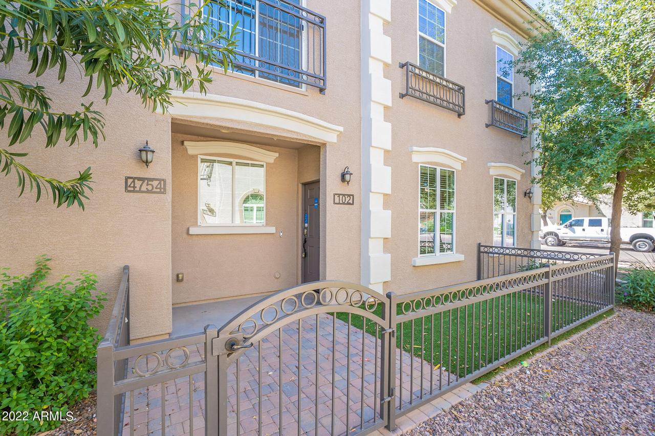 4754 E Red Oak Ln. #102, Gilbert, AZ 85297