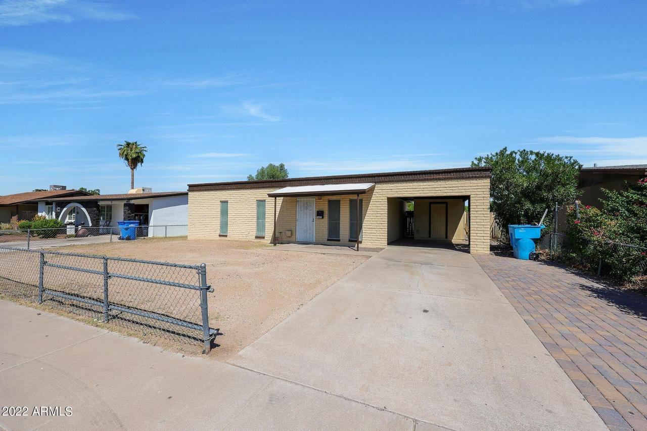 1602 W Carson Rd., Phoenix, AZ 85041