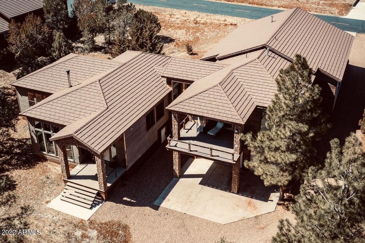 2841 Thunderbolt Cir., Overgaard, AZ 85933