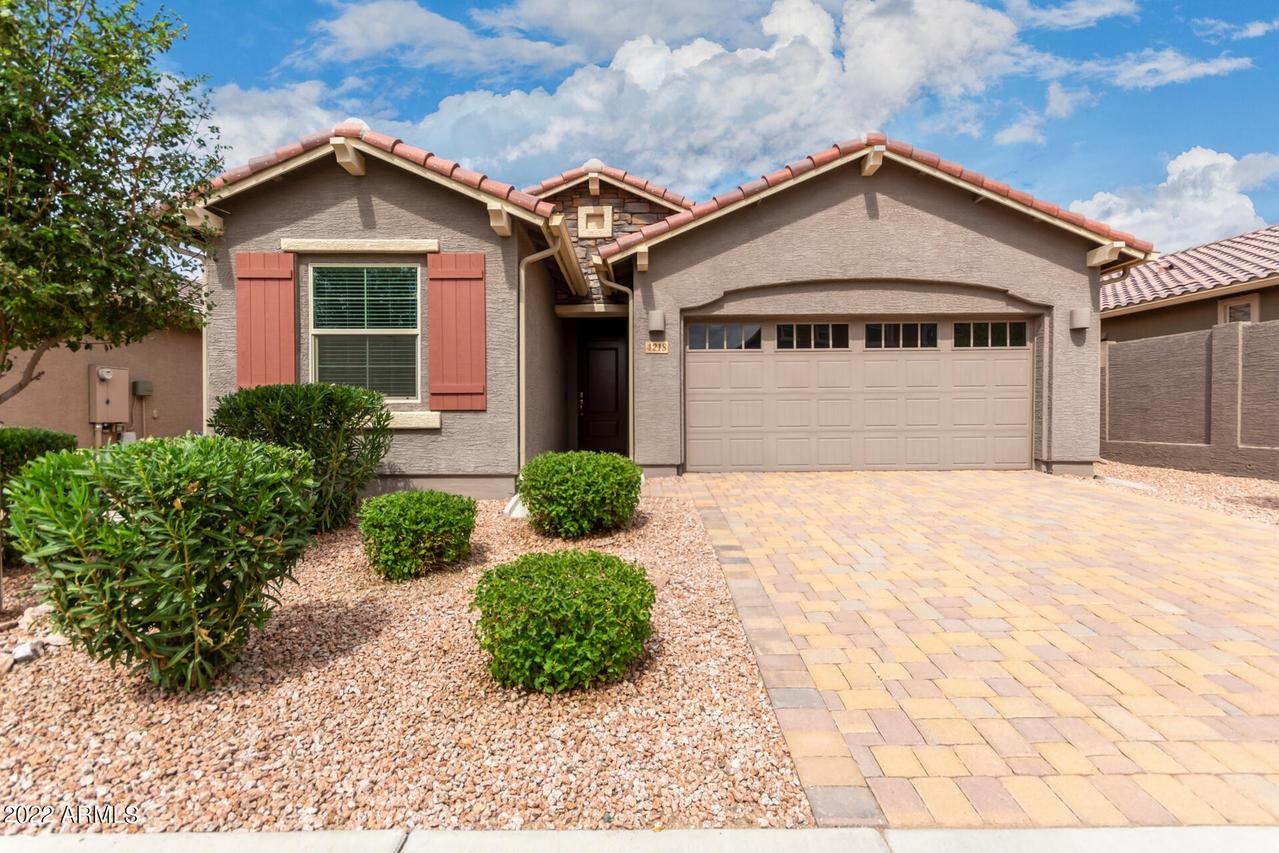 4218 W Palace Station Rd., New River, AZ 85087