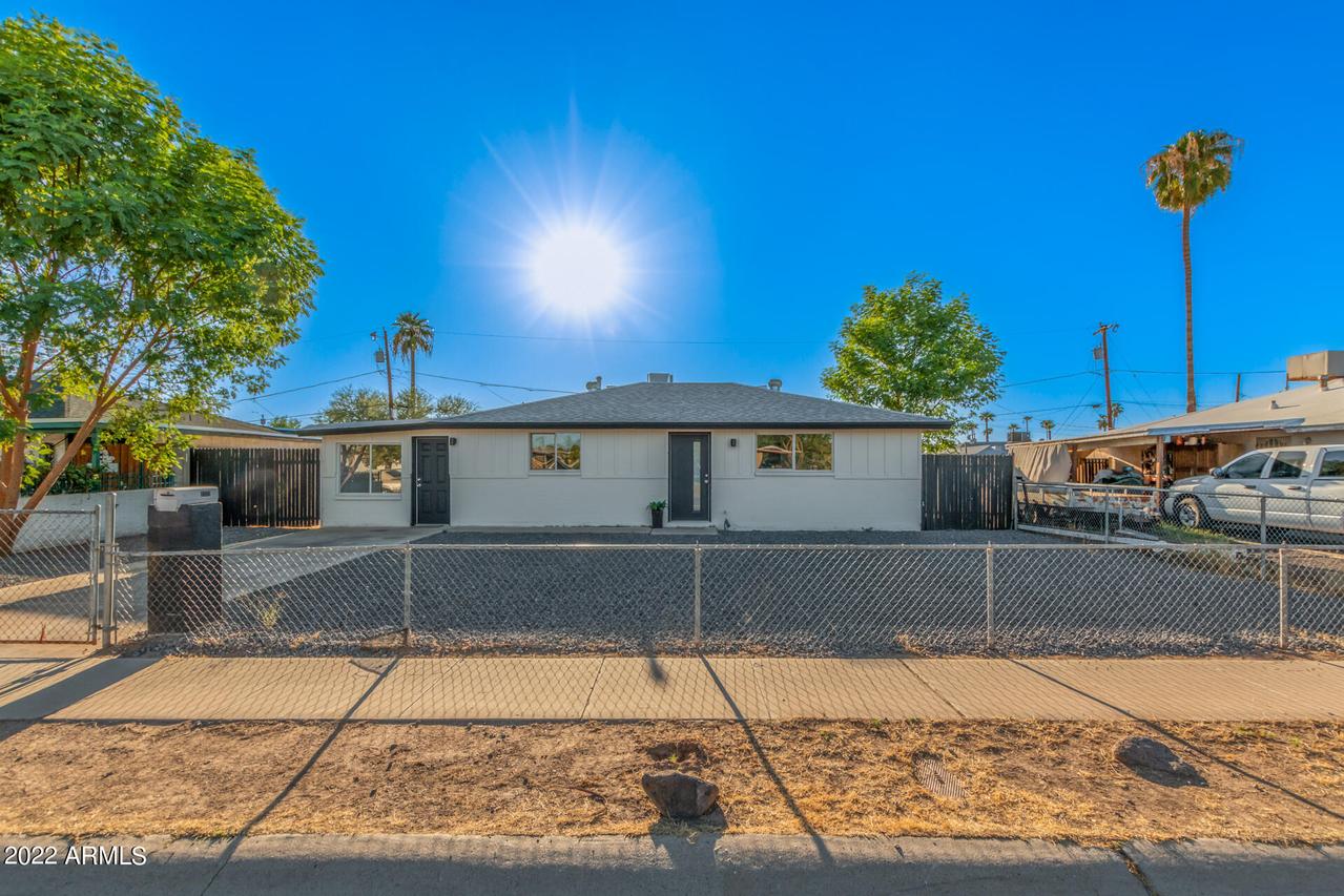 1352 N 38th Ln., Phoenix, AZ 85009
