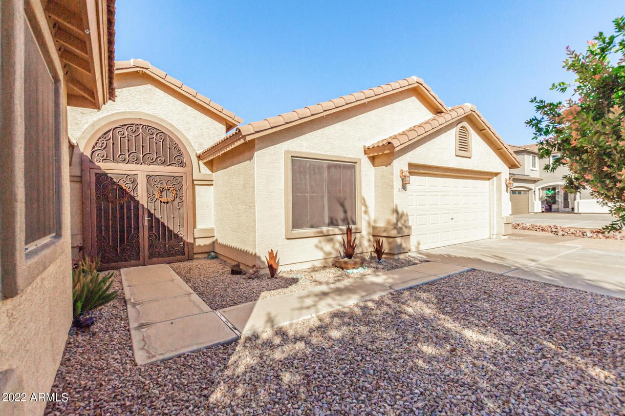 32111 N Chestnut Tr., San Tan Valley, AZ 85143