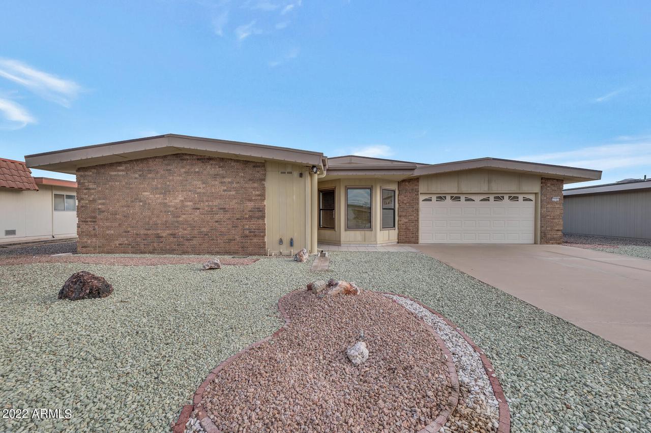 11121 W Jacaranda Dr., Sun City, AZ 85373