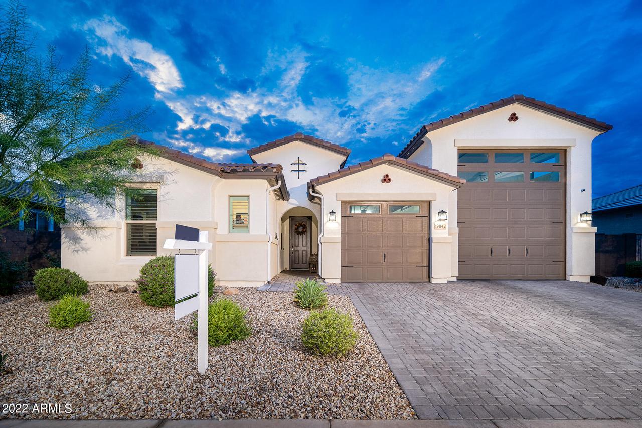 19042 W Clinton St., Surprise, AZ 85388
