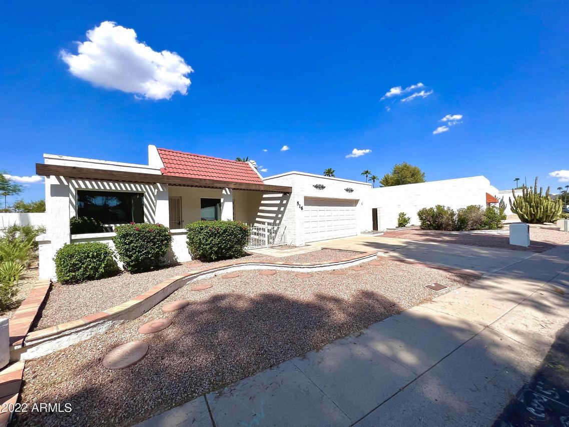 516 E Piping Rock Rd., Phoenix, AZ 85022