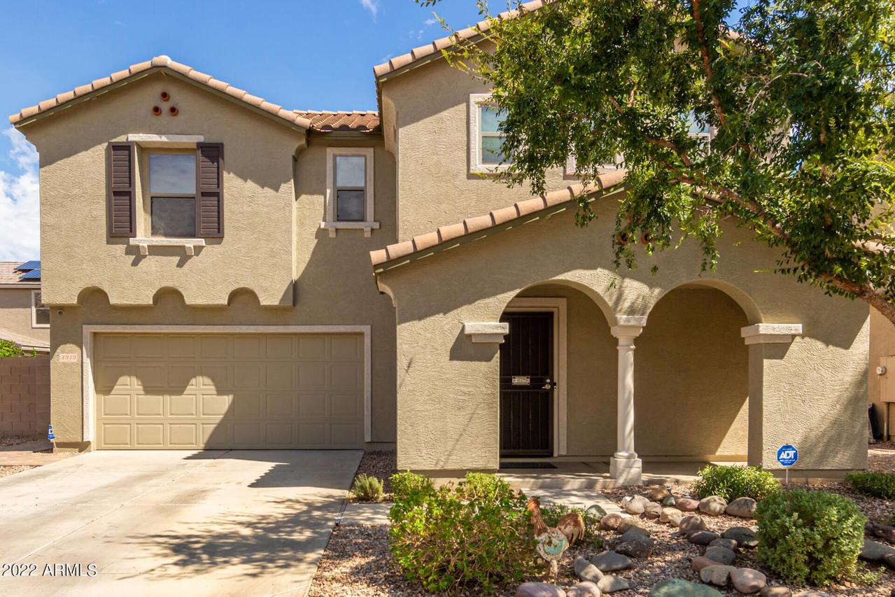 4919 N 108th Dr., Phoenix, AZ 85037