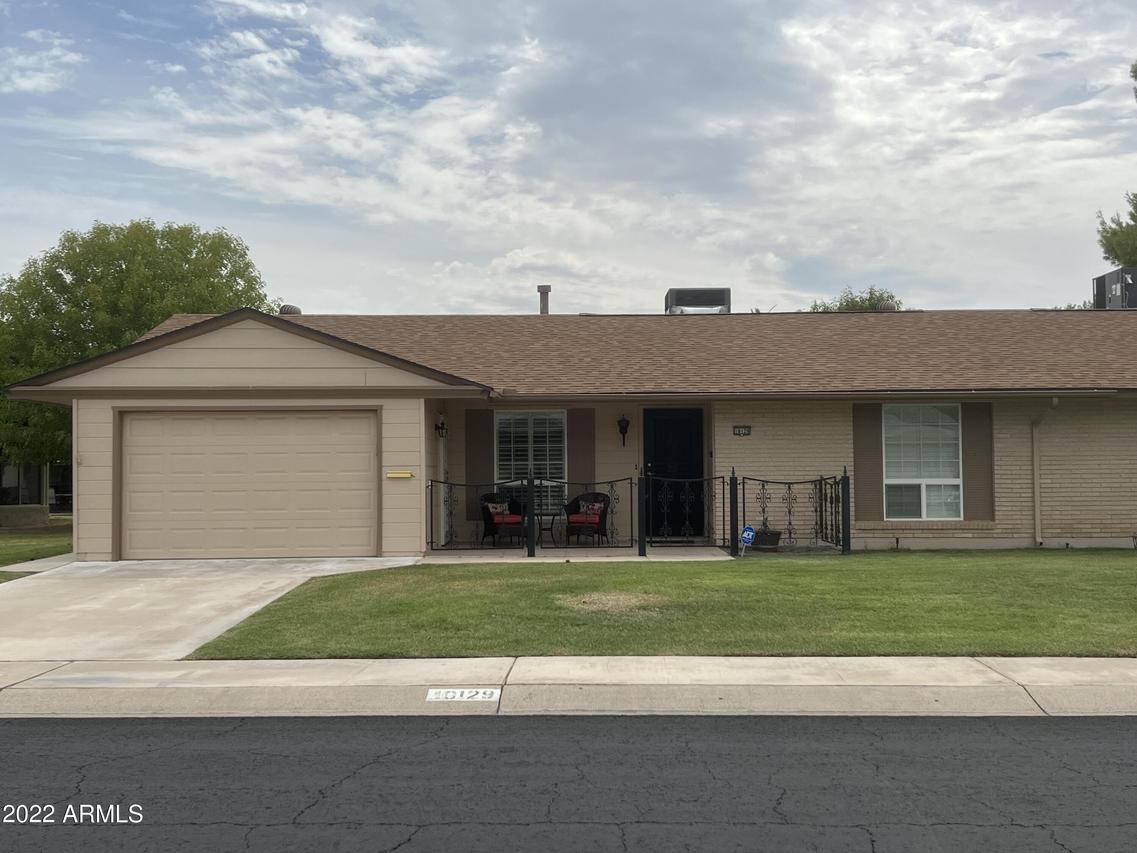 10129 W Candlewood Dr., Sun City, AZ 85351