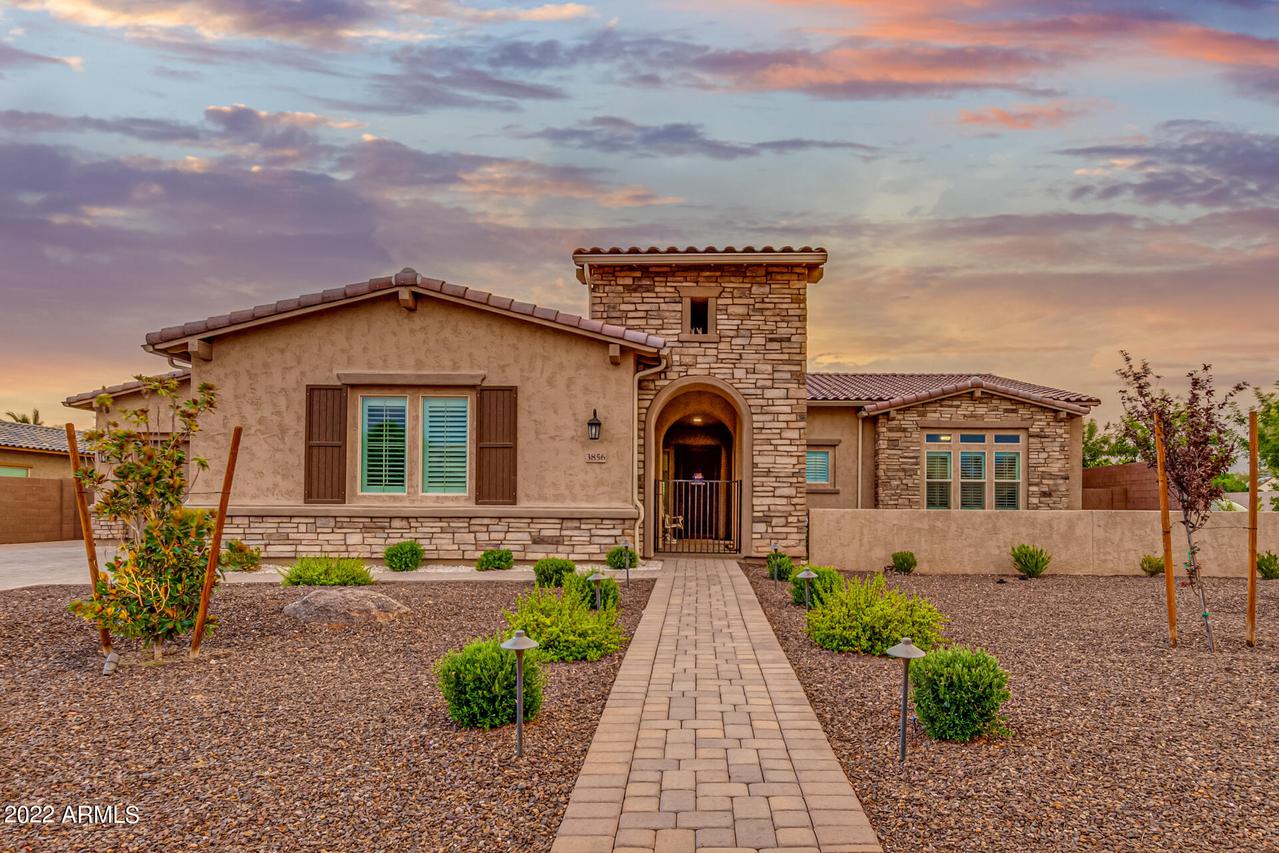 3856 E Fairfield St., Mesa, AZ 85205