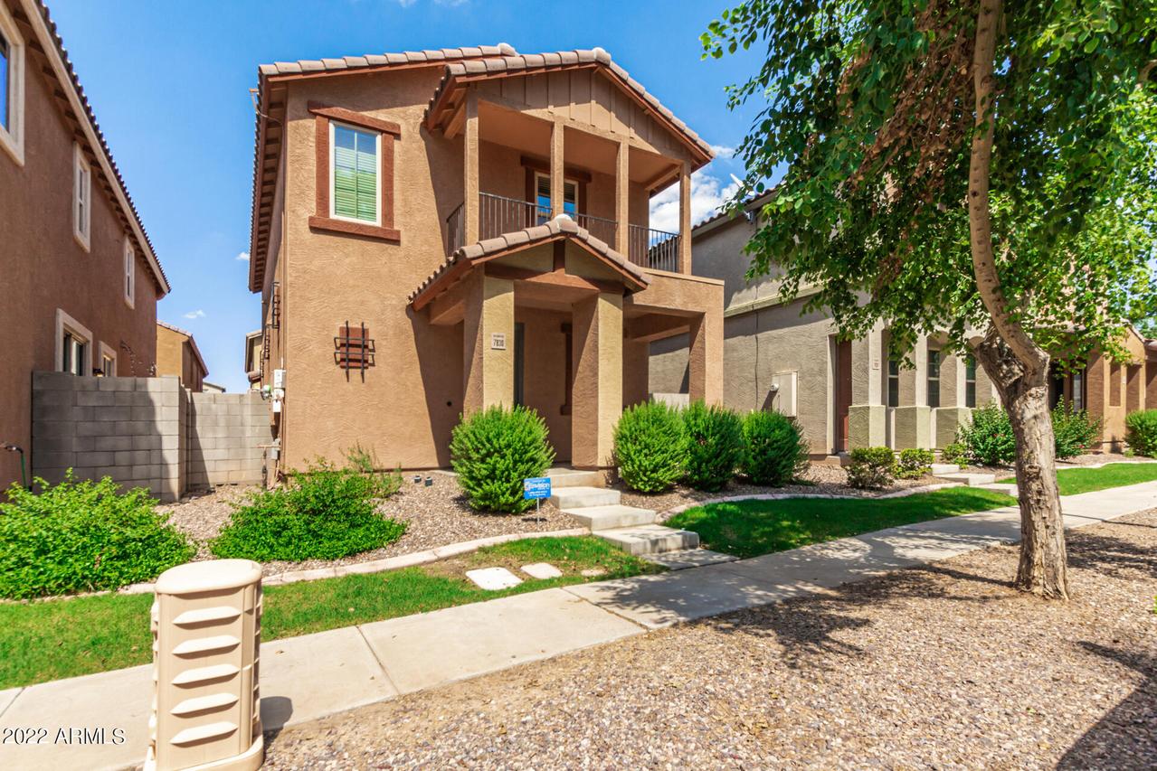 7830 W Holly St., Phoenix, AZ 85035