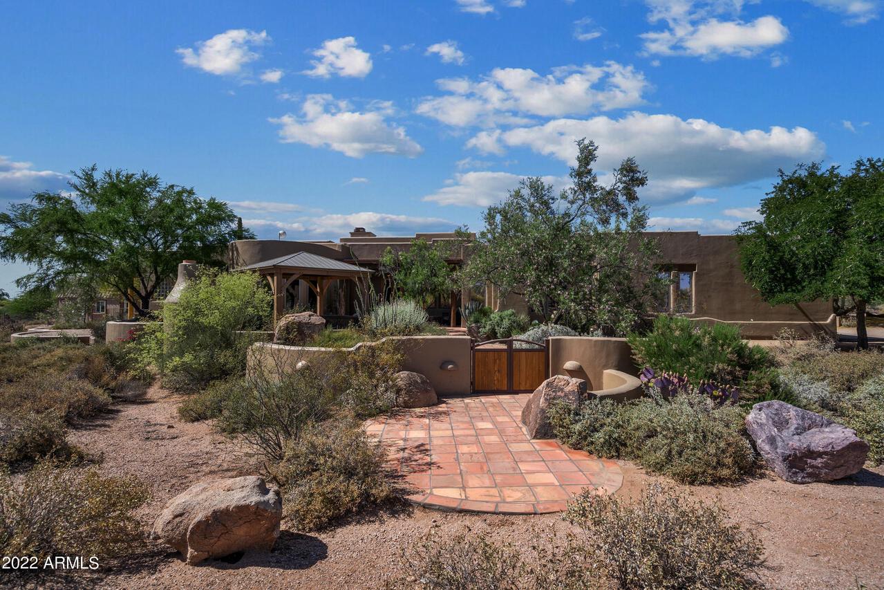 32032 N 69th St., Scottsdale, AZ 85266