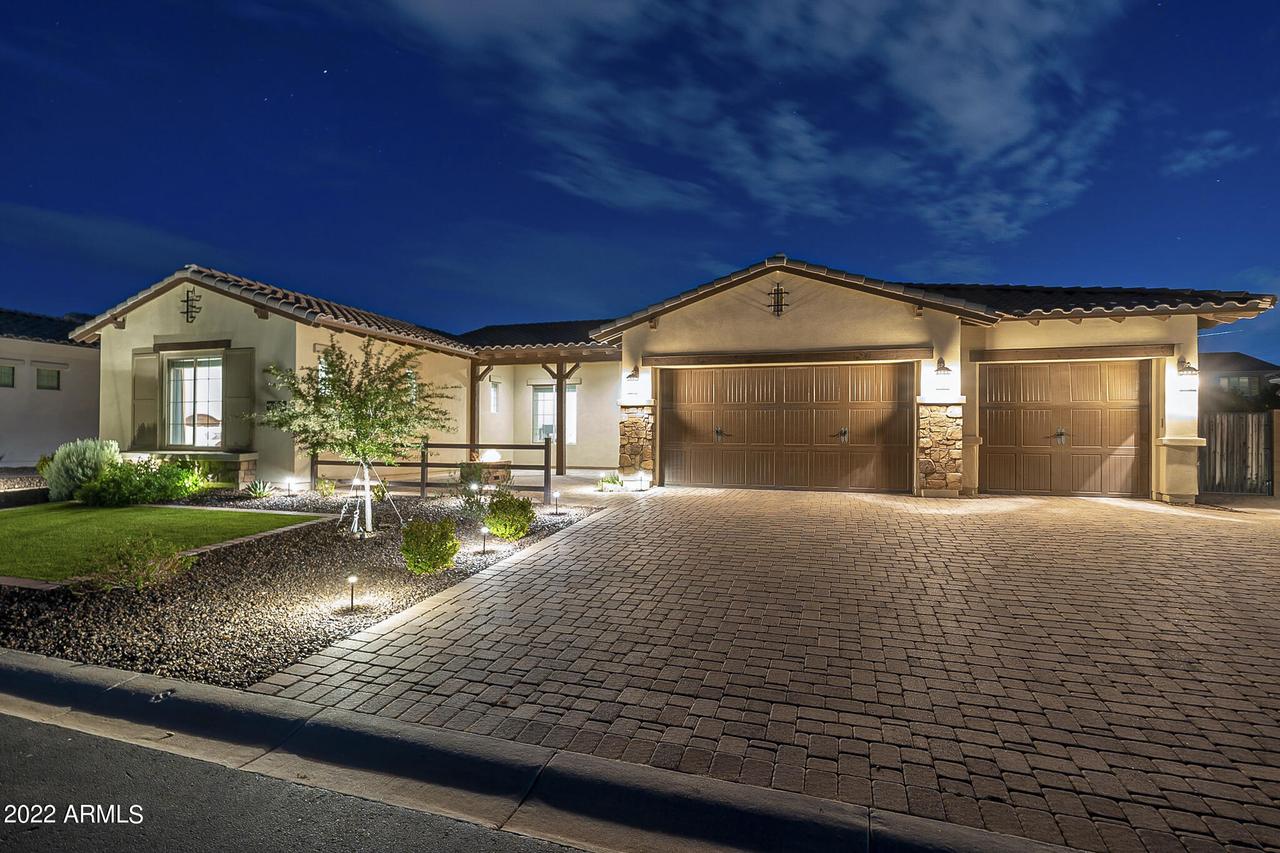 7629 E Kramer St., Mesa, AZ 85207