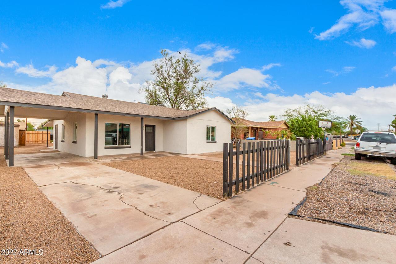 2940 E Brill St., Phoenix, AZ 85008