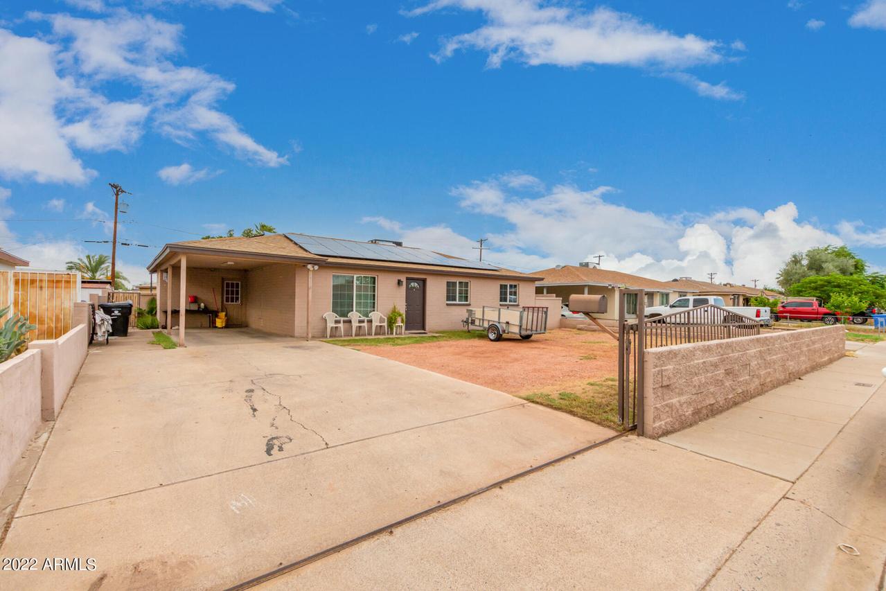 4916 W Glenrosa Ave., Phoenix, AZ 85031