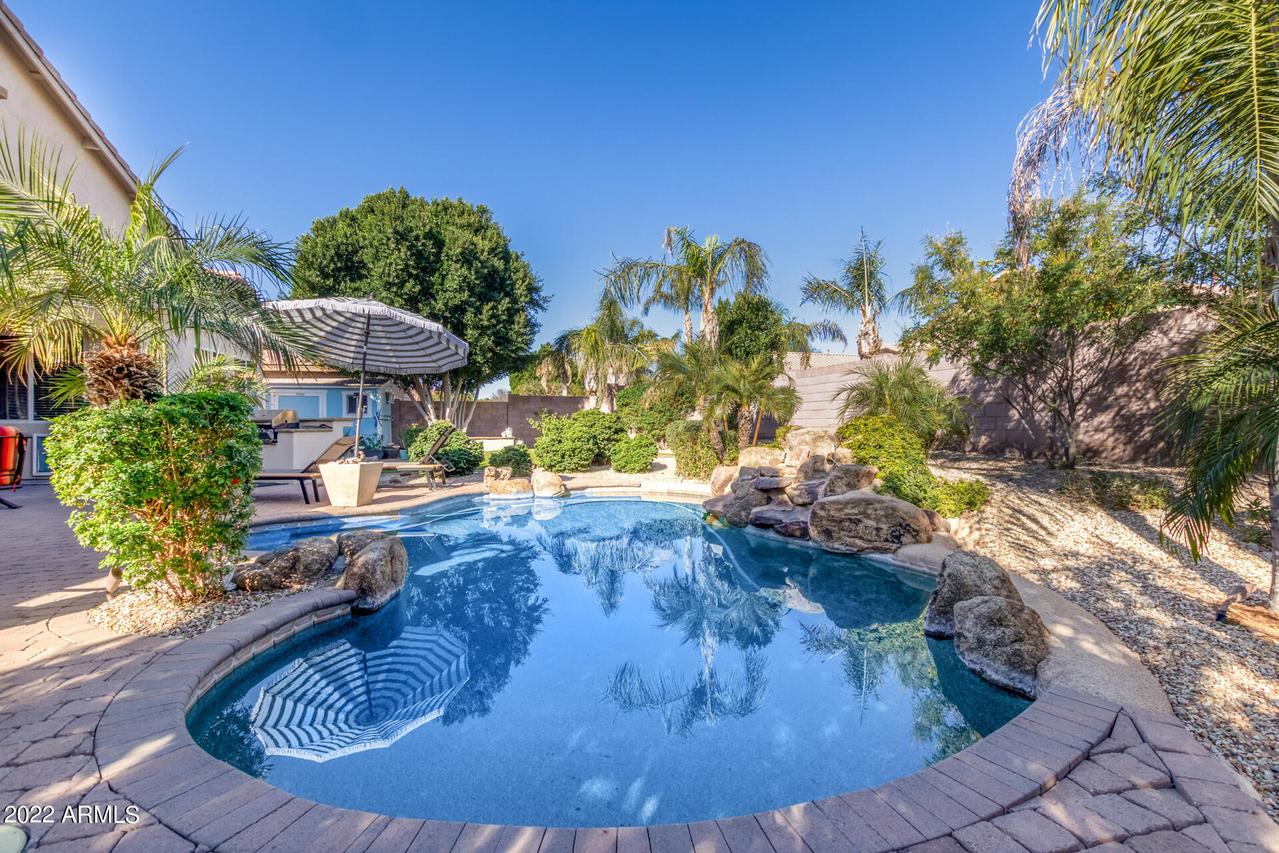 9754 W Hedge Hog Pl., Peoria, AZ 85383