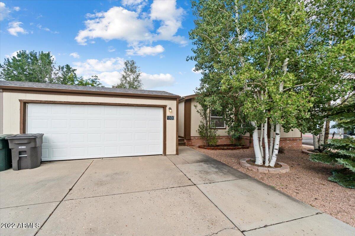 1600 W Mikey Dr., Flagstaff, AZ 86001