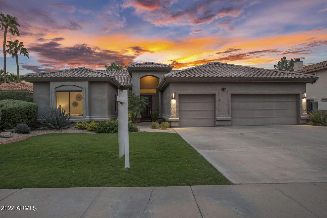 15802 N 45th Pl., Phoenix, AZ 85032