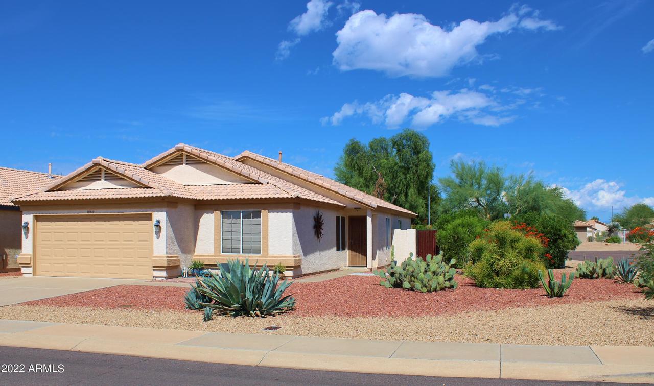 10510 W Mohawk Ln., Peoria, AZ 85382