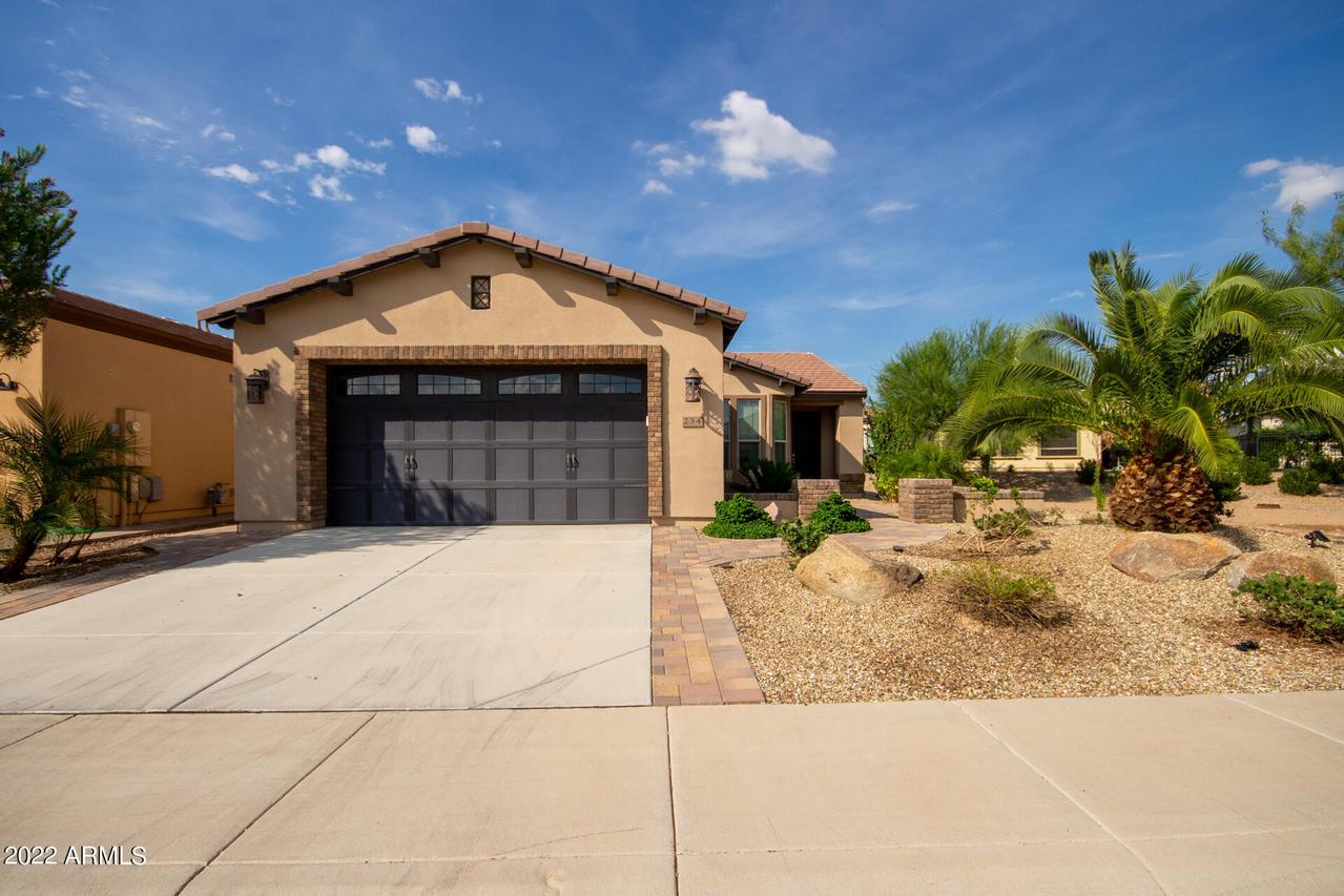 234 E Alcatara Ave., San Tan Valley, AZ 85140
