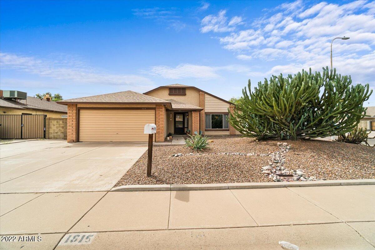 1615 E Apollo Rd., Phoenix, AZ 85042